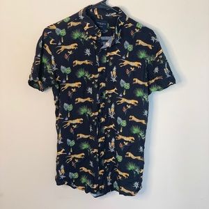 Men’s button down VSCO shirt